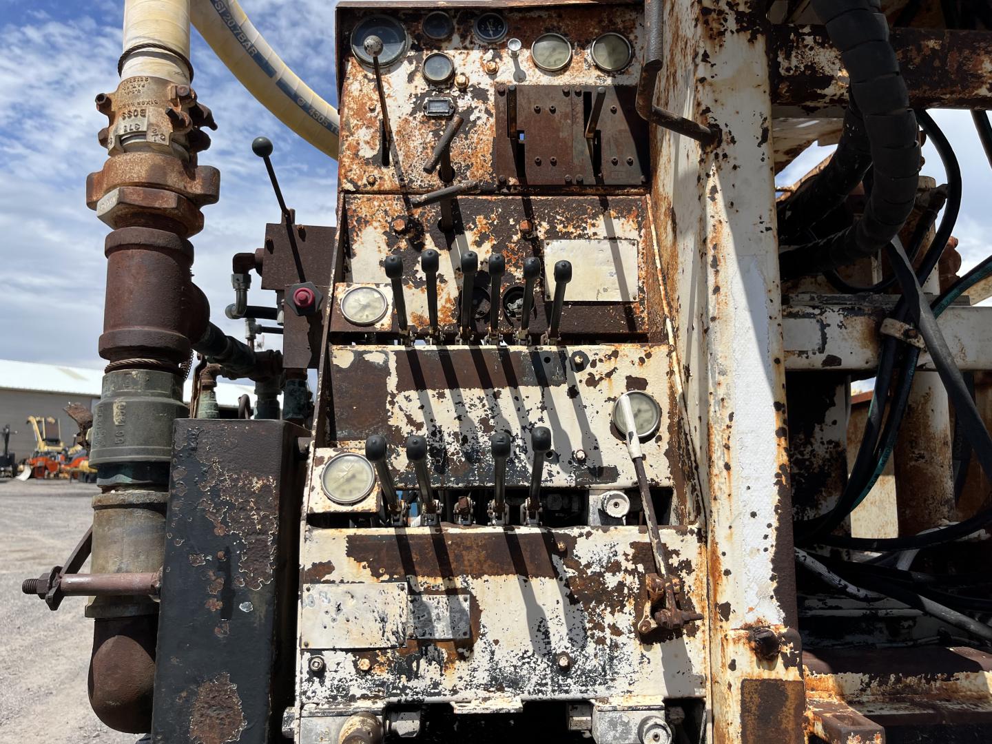 ./imagenes/INVOICE/2019/16790/PERFORADORA SIMCO 5000 WS (13).JPG